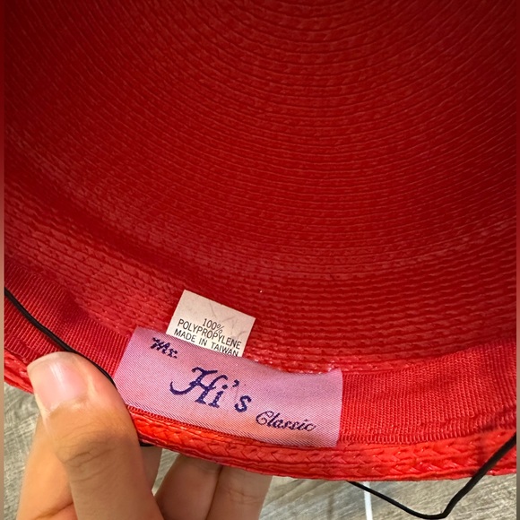 Vintage red hat - Picture 2 of 7